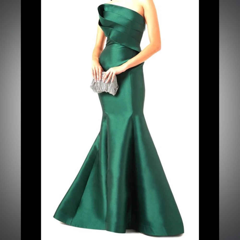 NICOLE BAKTI CUSTOM HUNTER GREEN DRESS